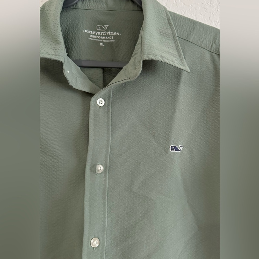 Vineyard Vines Performance Button Down Short Slee… - image 2